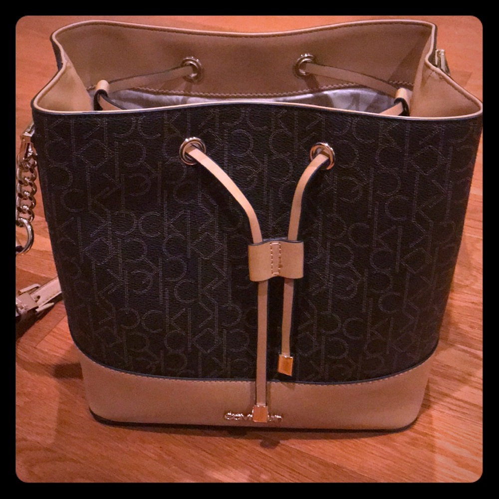 NWOT Calvin Klein Bucket Tote Bag